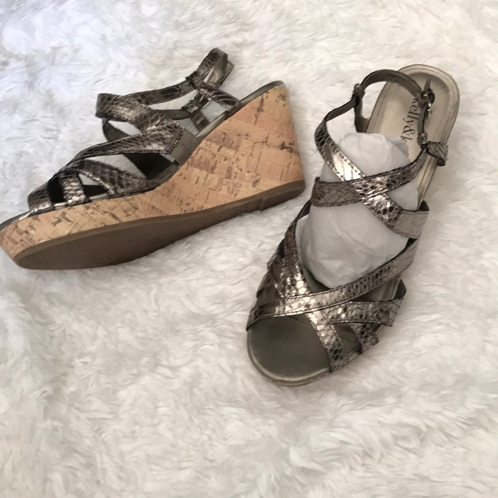 Kelly and Katie  Janine shoes size 9